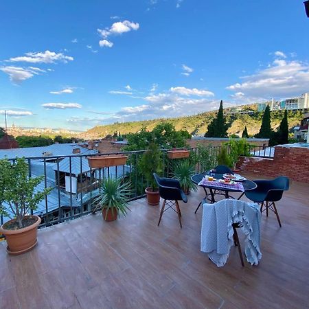 Hotel "Tbilisi Tales" In The Heart Of The Old City Exterior photo