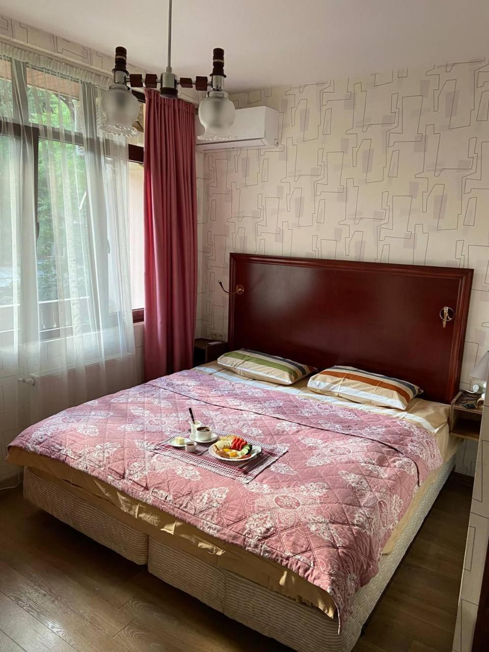Hotel "Tbilisi Tales" In The Heart Of The Old City Exterior photo